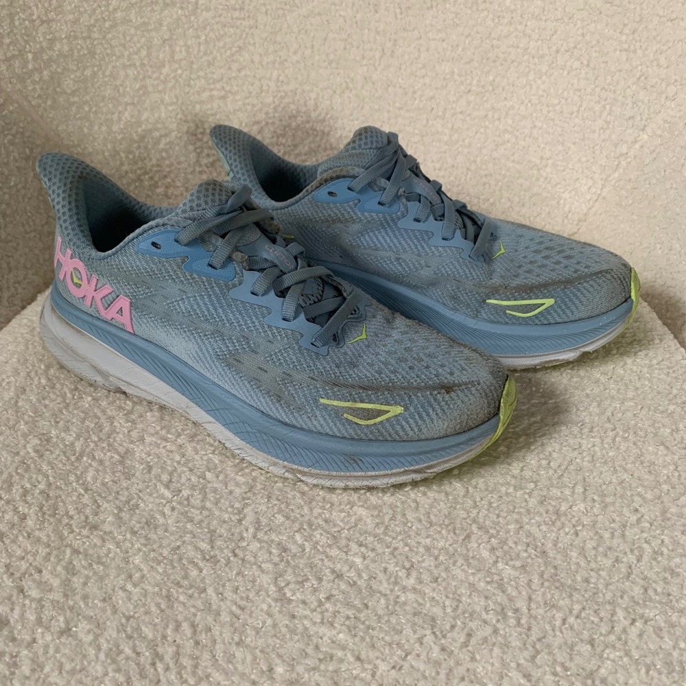 Hoka Clifton 9 Sneakers Women's Size 7.5 B Dusk/ Pink Twilight 1127896-DNK